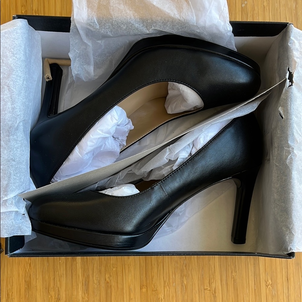 Naturalizer Teresa Heels, Black